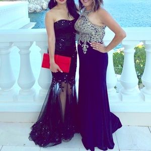 Black Strapless Evening Gown w/ Mesh bottom 🌟